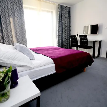 Pure Apartment *